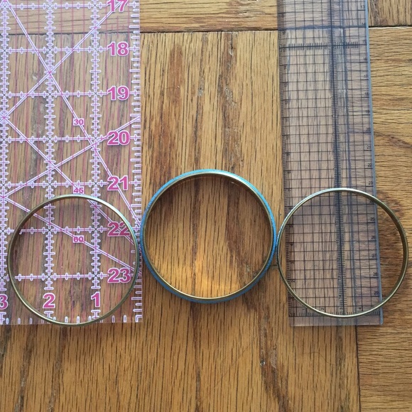 Bracelets - Picture 2 of 2